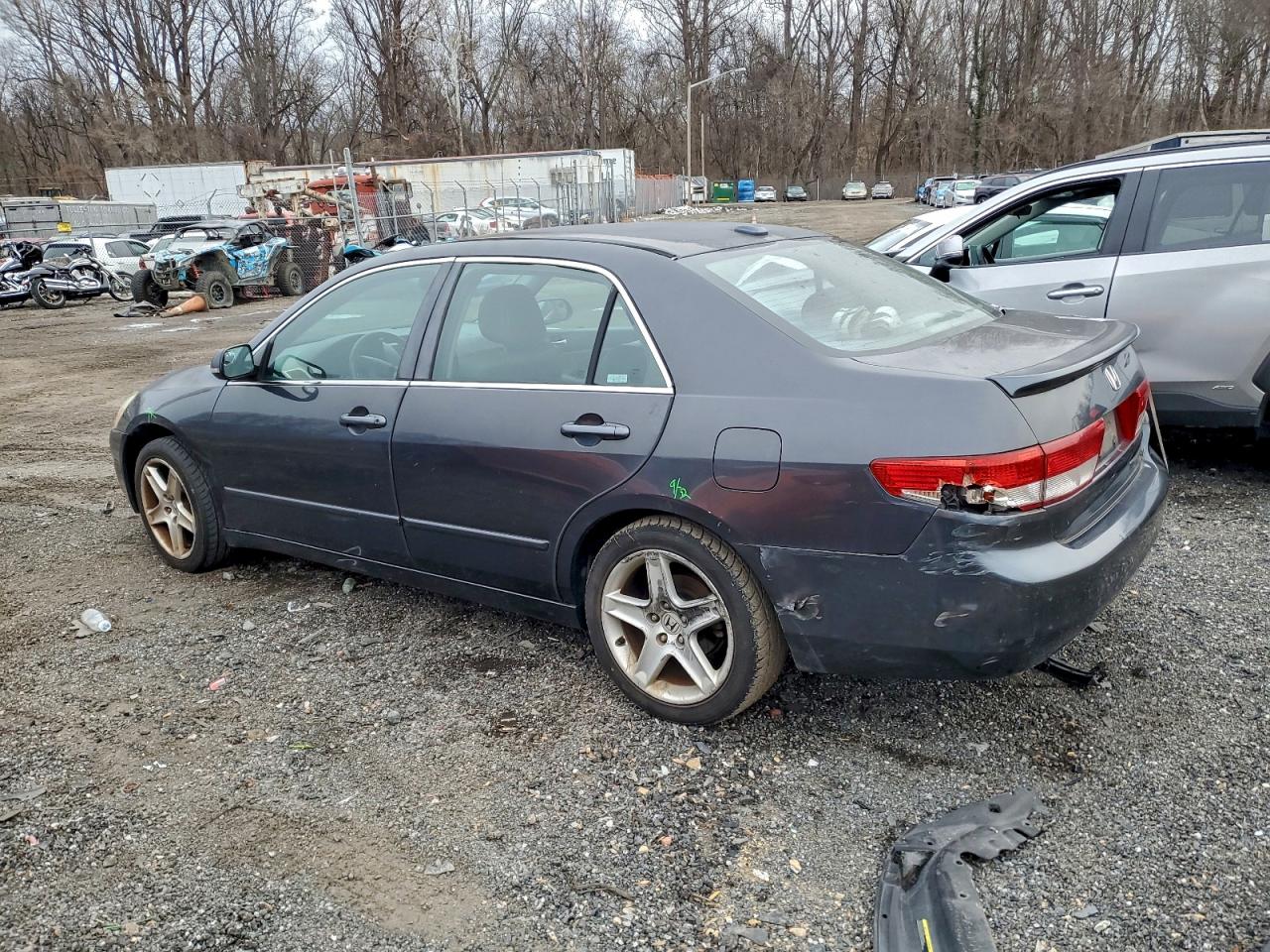 2004 HONDA ACCORD EX photo 2