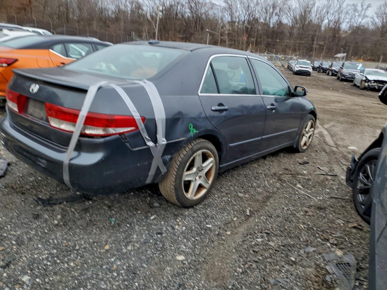 2004 HONDA ACCORD EX photo 3