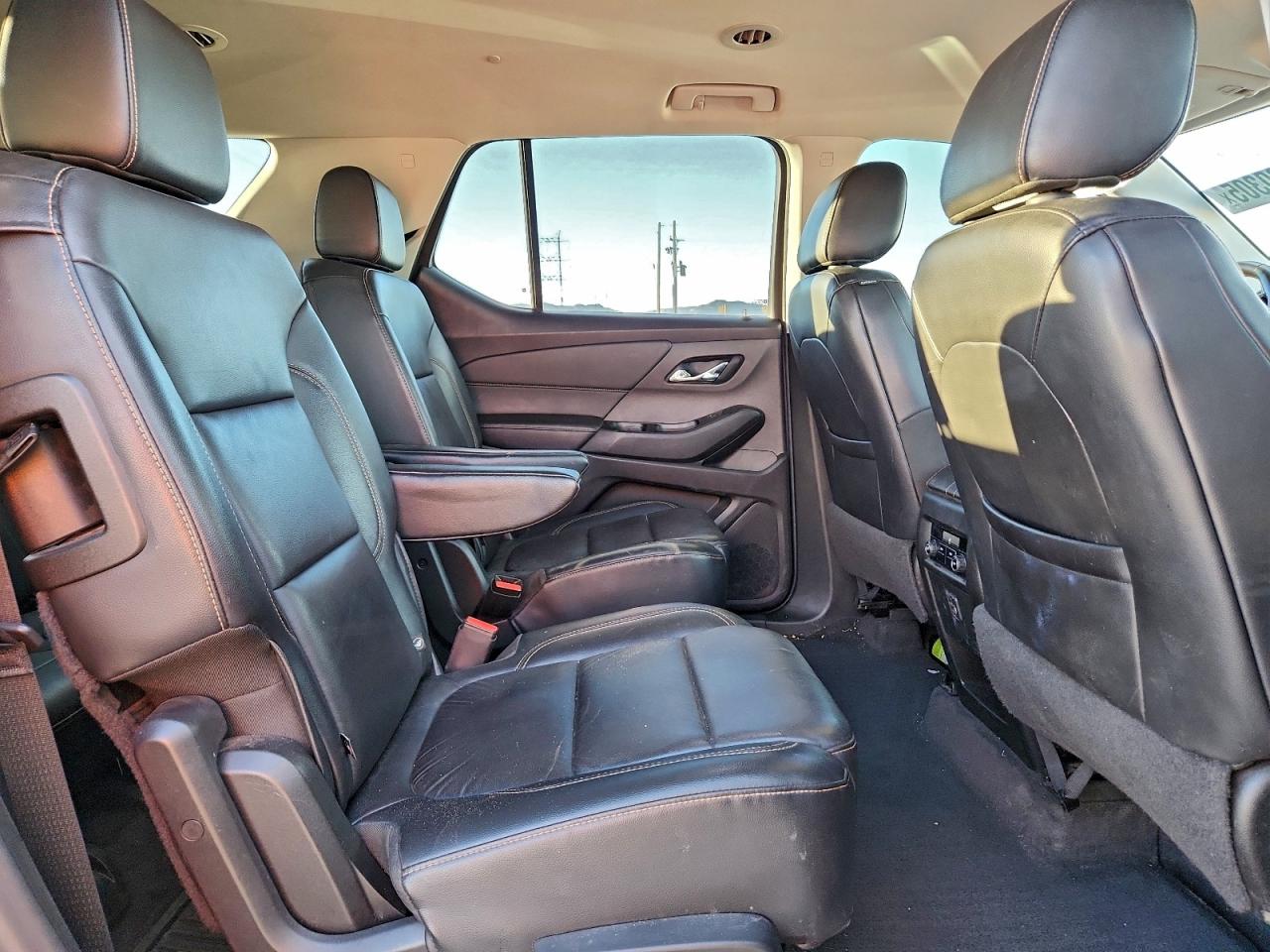2019 CHEVROLET TRAVERSE LT photo 11