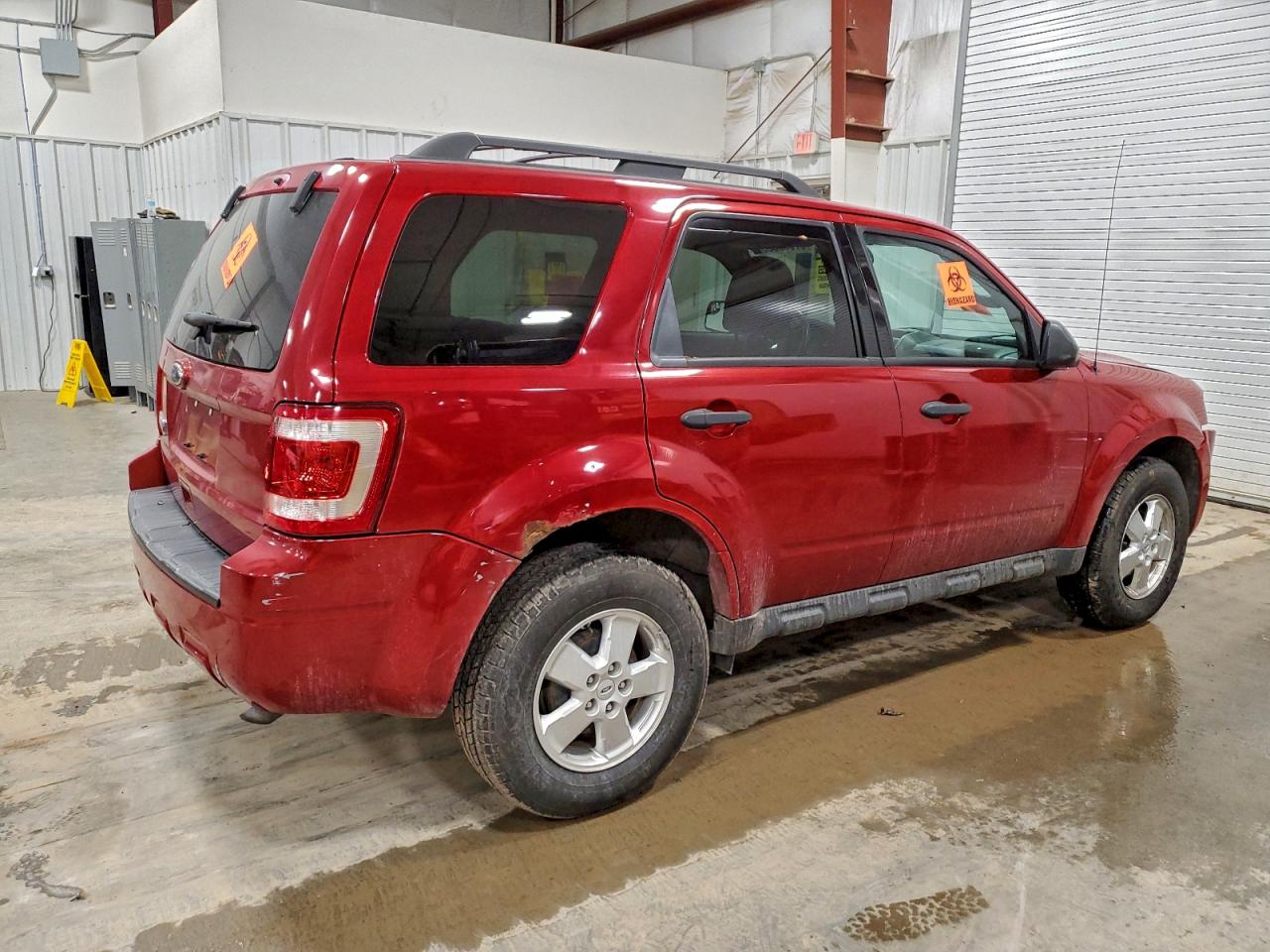 2011 FORD ESCAPE XLT photo 3