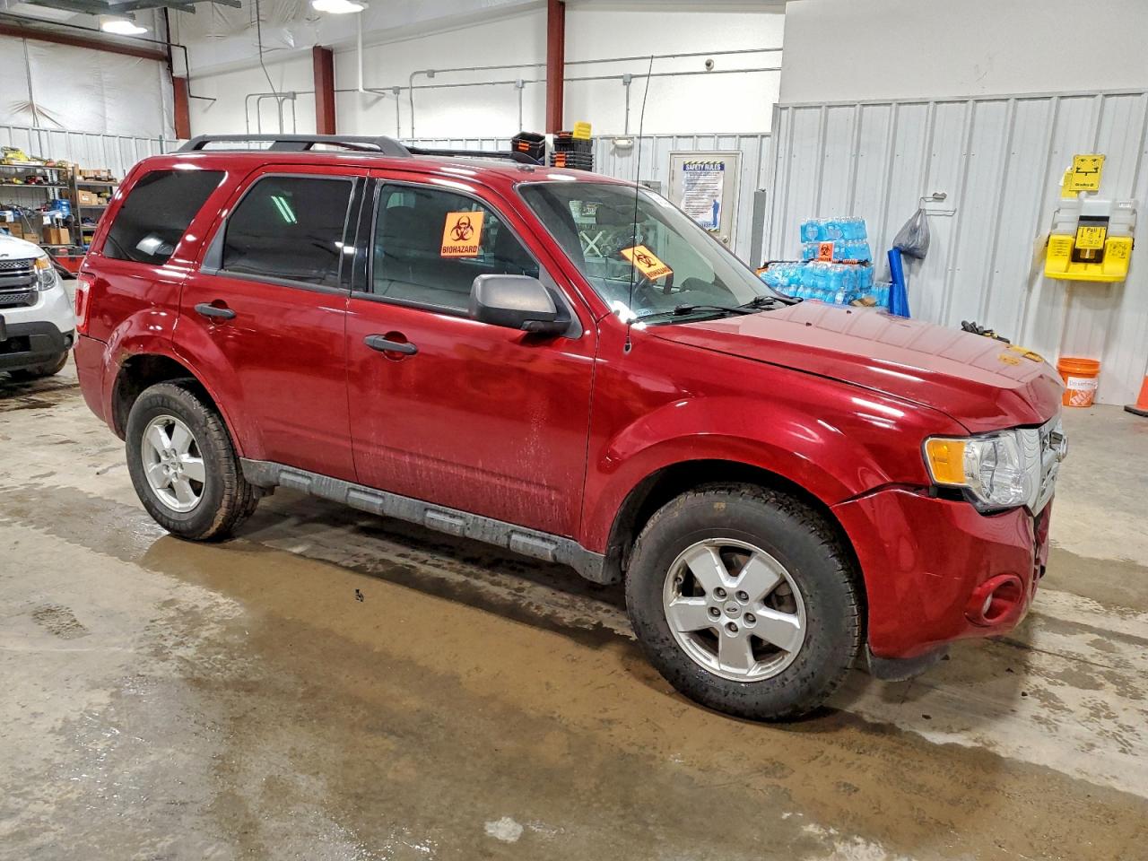 2011 FORD ESCAPE XLT photo 4