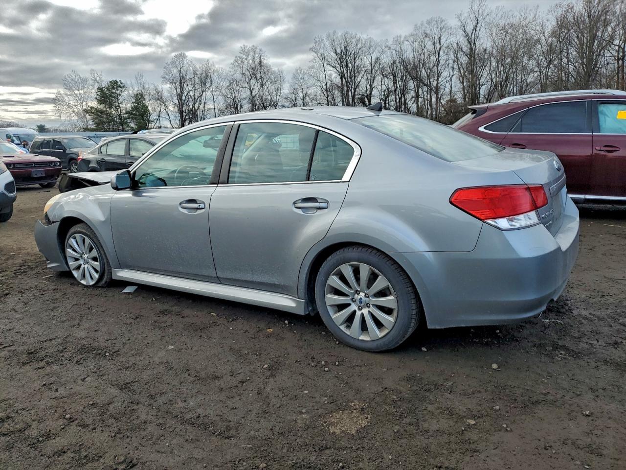2011 SUBARU LEGACY 2.5I LIMITED photo 2