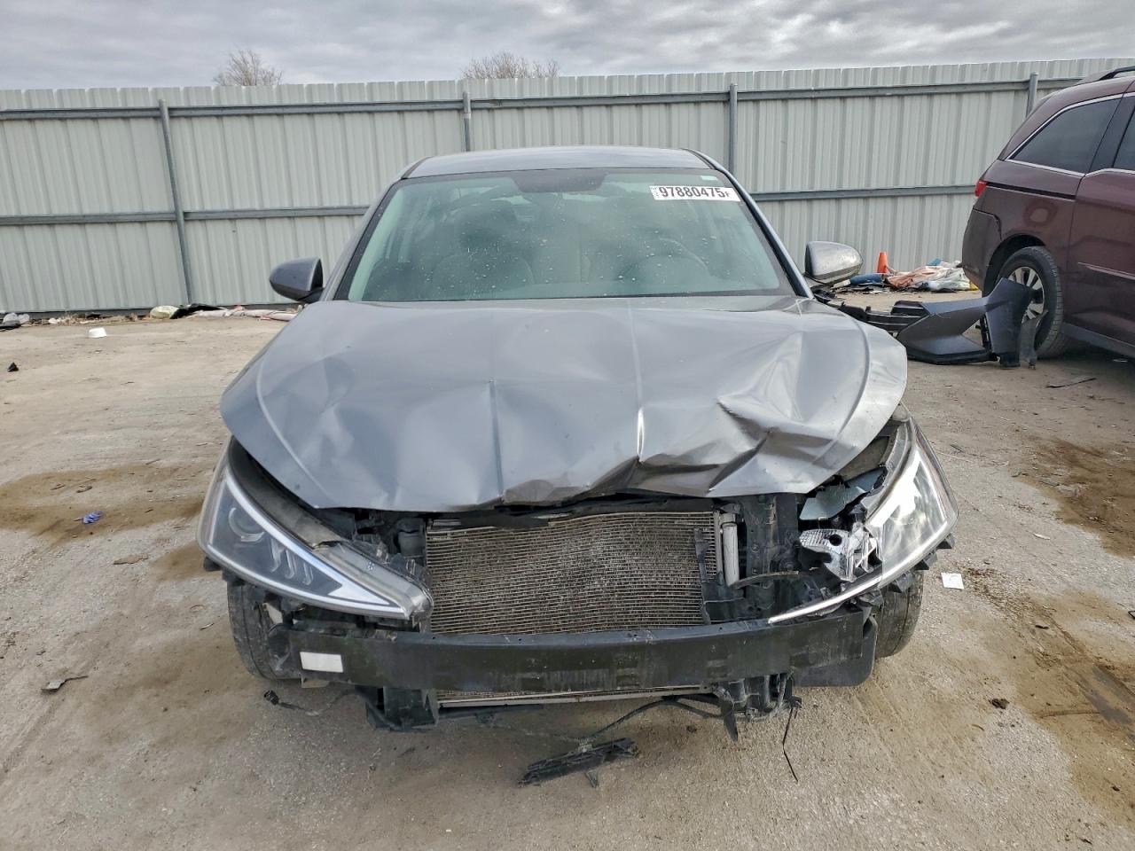 2019 HYUNDAI ELANTRA SE photo 5
