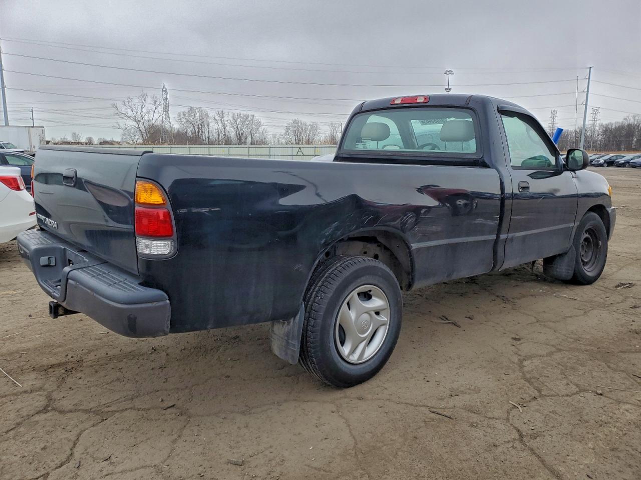 2004 TOYOTA TUNDRA photo 3