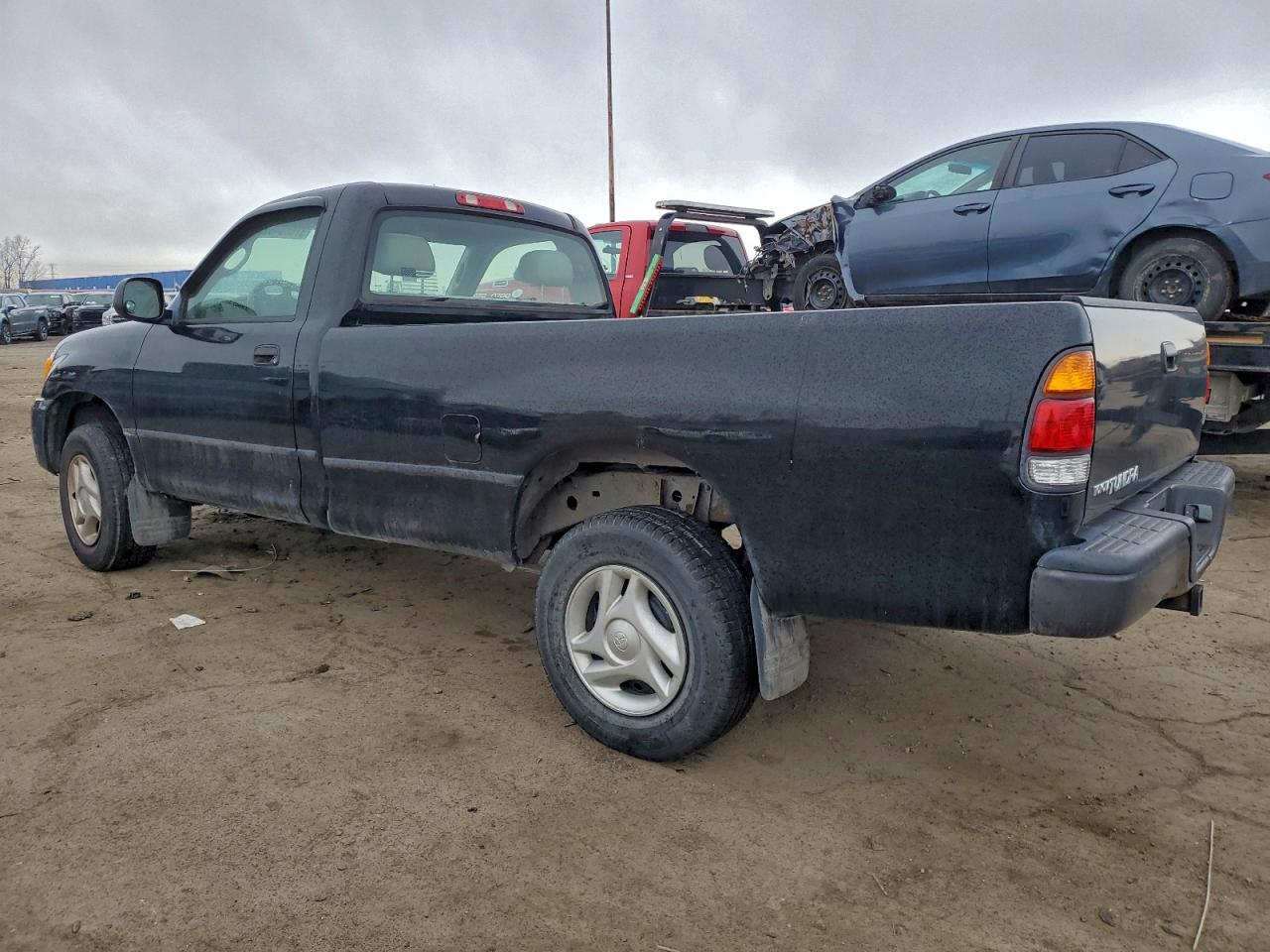 2004 TOYOTA TUNDRA photo 2