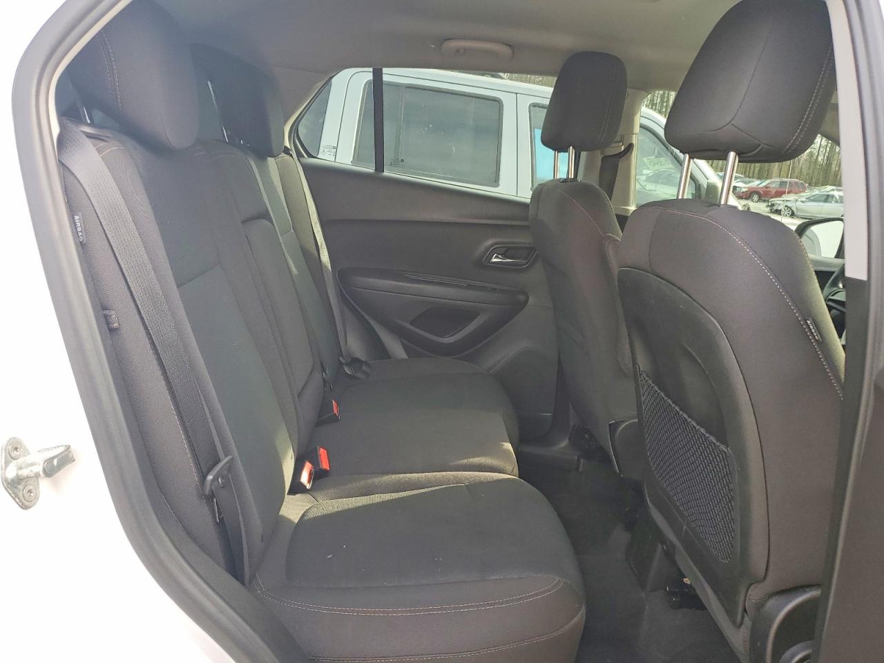 2019 CHEVROLET TRAX LS photo 11