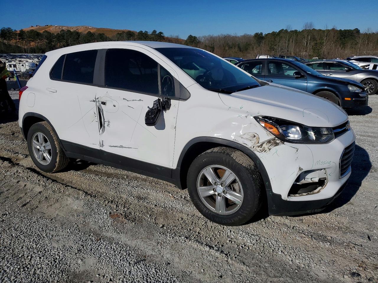 2019 CHEVROLET TRAX LS photo 4