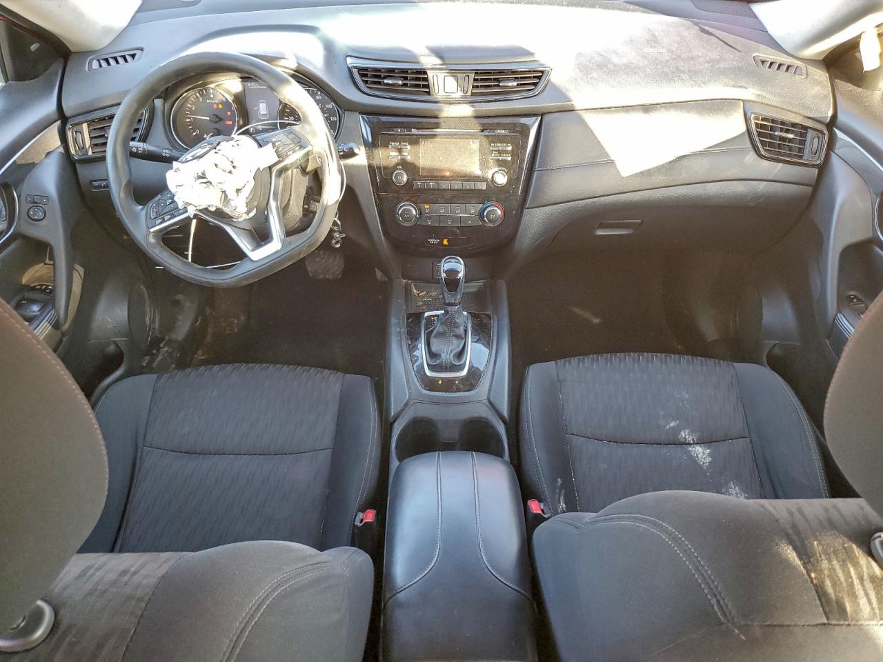 2017 NISSAN ROGUE SV photo 15