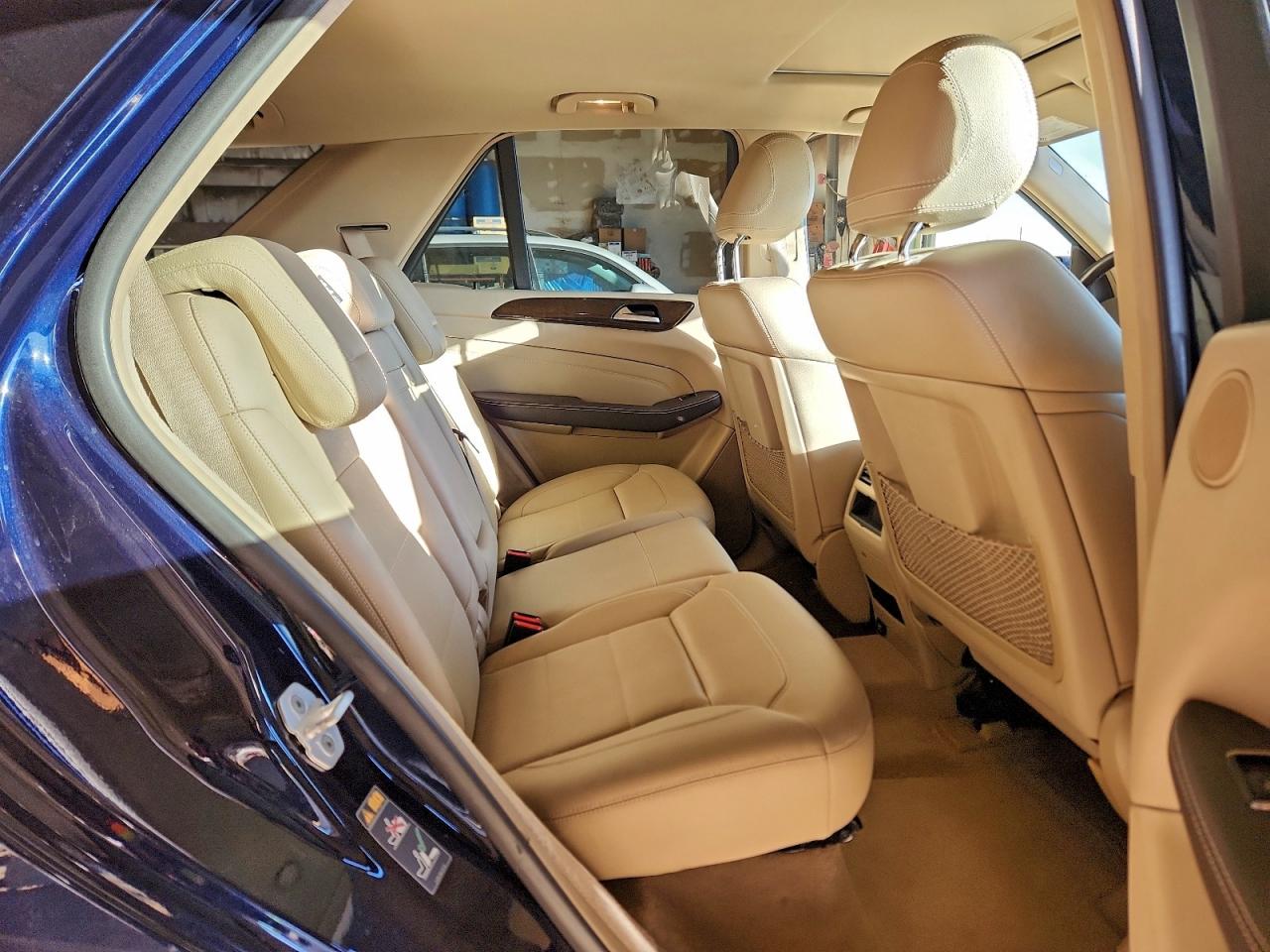 2015 MERCEDES-BENZ ML 350 photo 11