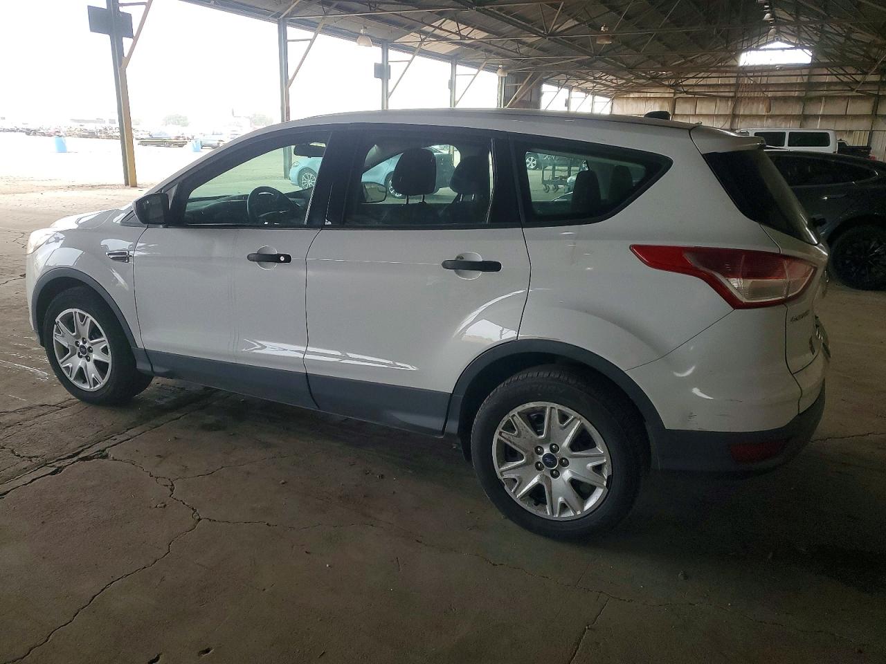 2016 FORD ESCAPE S photo 2