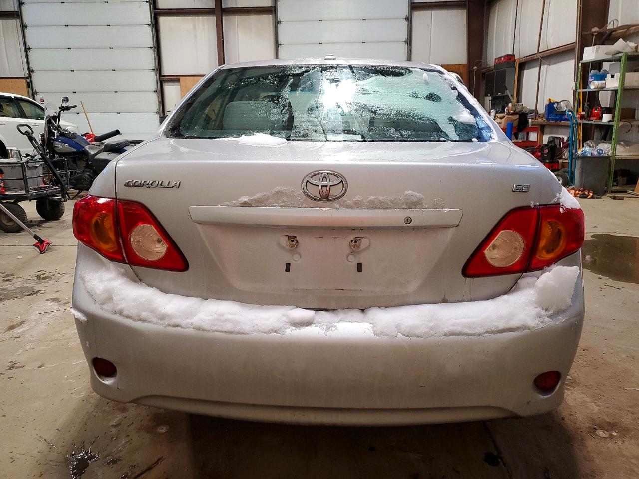 2010 TOYOTA COROLLA BASE photo 6