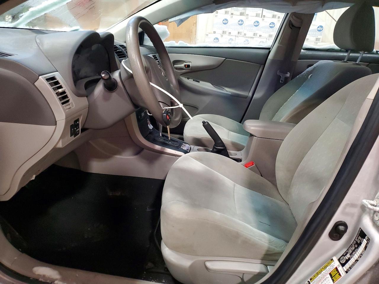 2010 TOYOTA COROLLA BASE photo 7