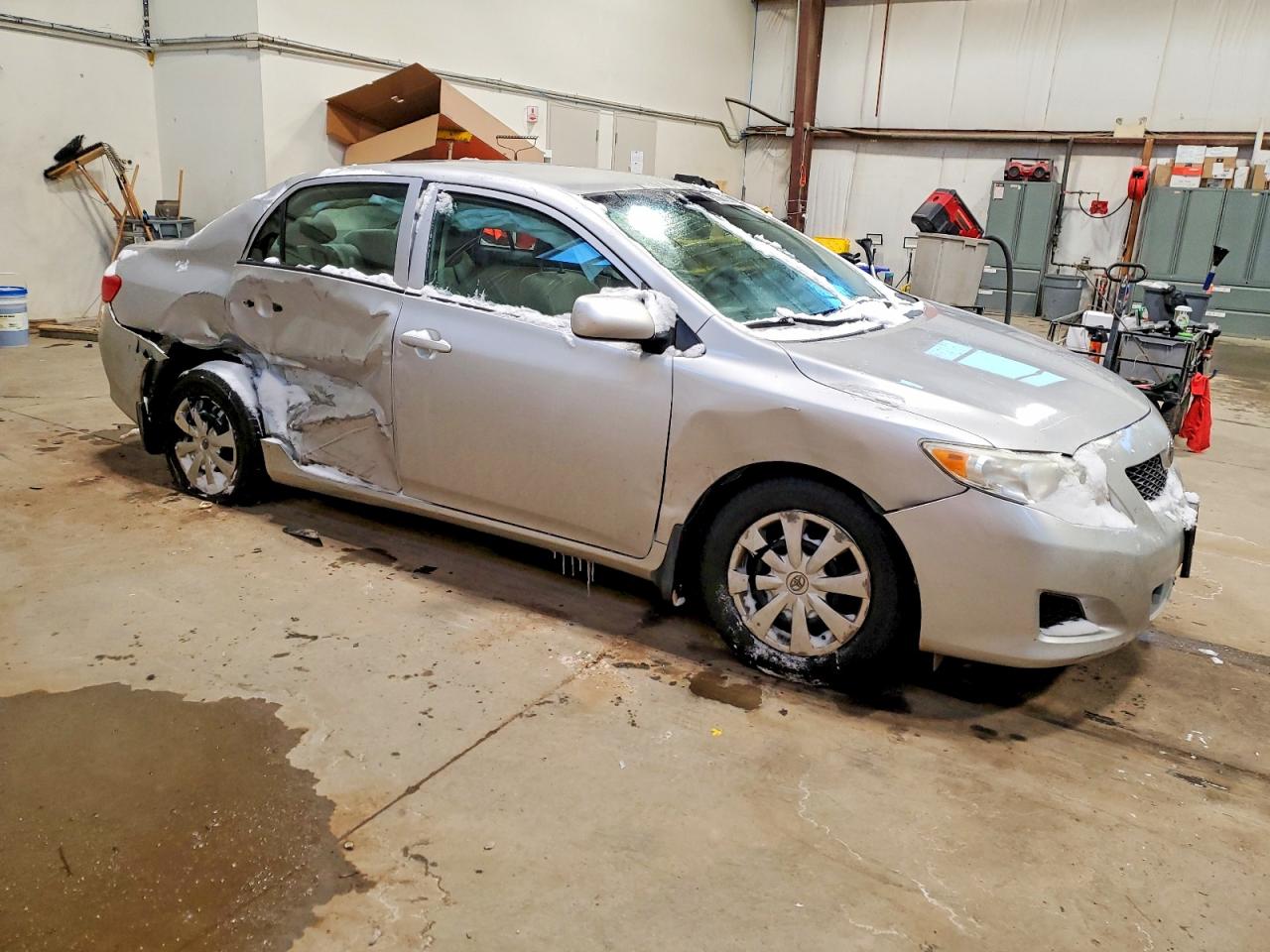 2010 TOYOTA COROLLA BASE photo 4