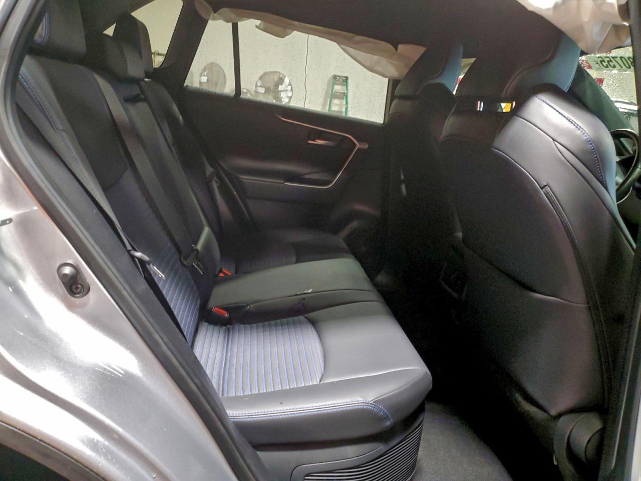2024 TOYOTA RAV4 XSE photo 11