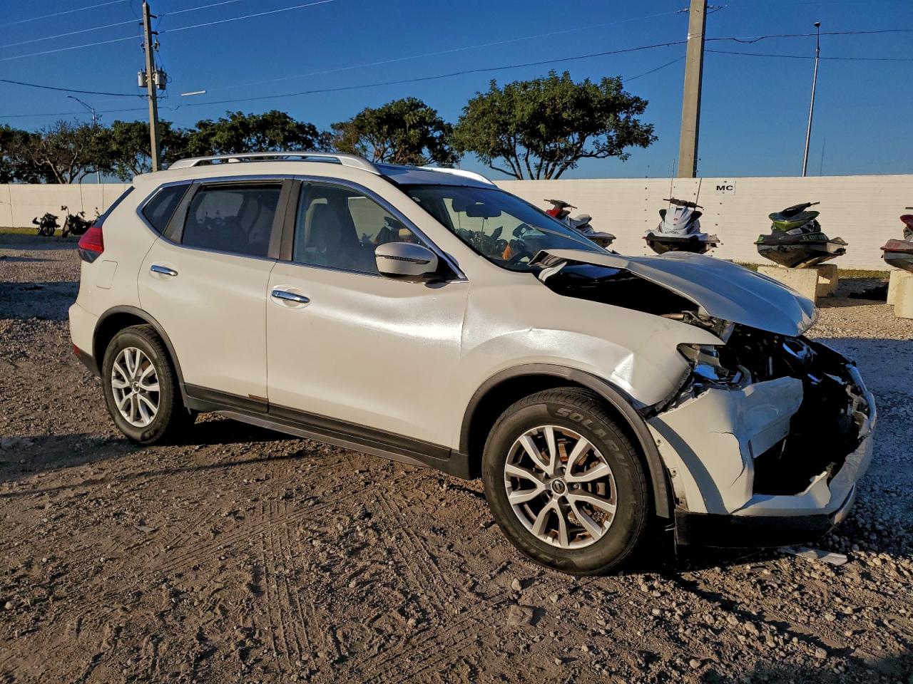 2017 NISSAN ROGUE S photo 4