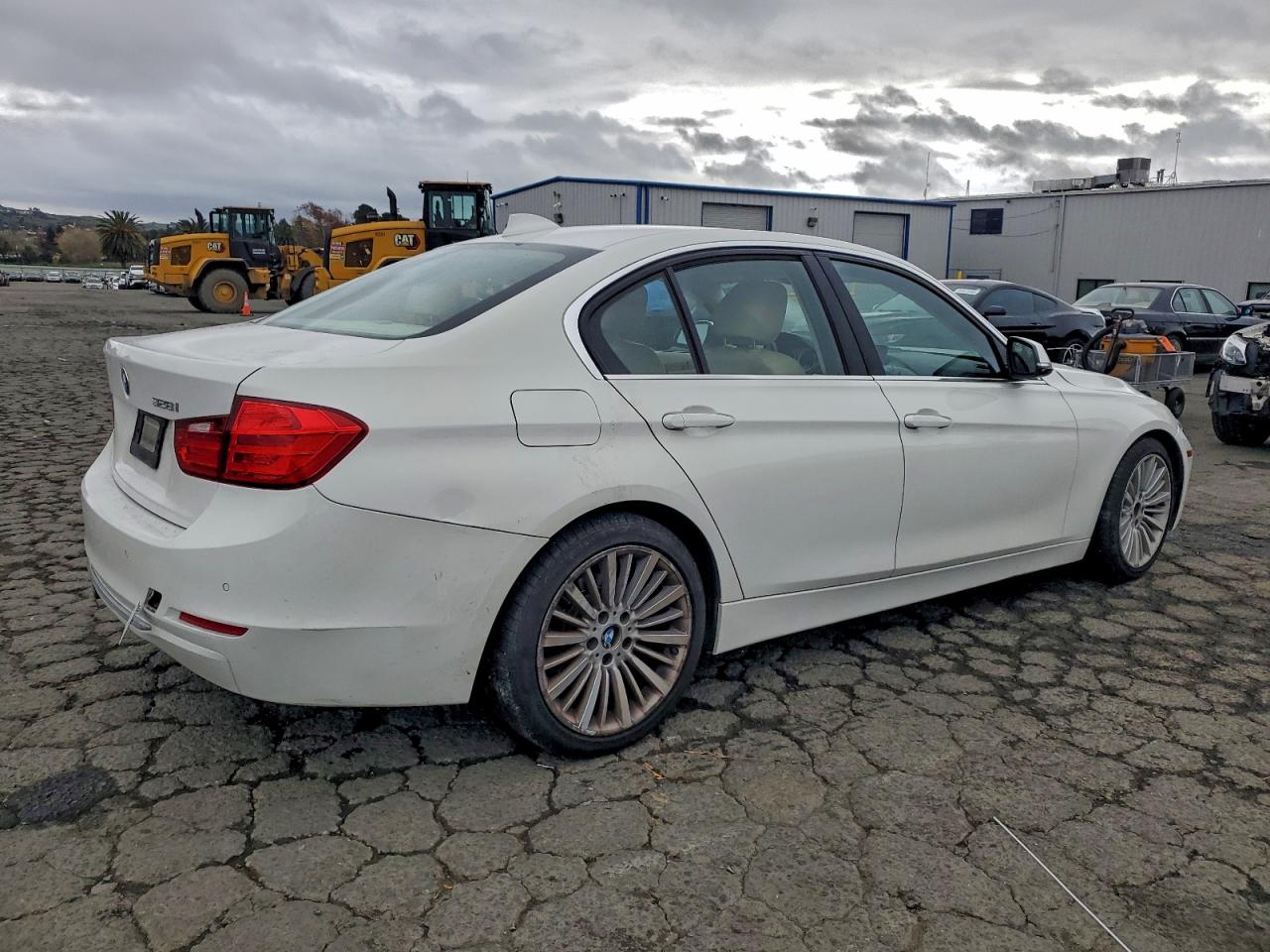 2013 BMW 328 I photo 3