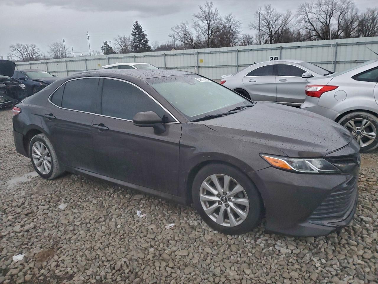 2018 TOYOTA CAMRY L photo 4