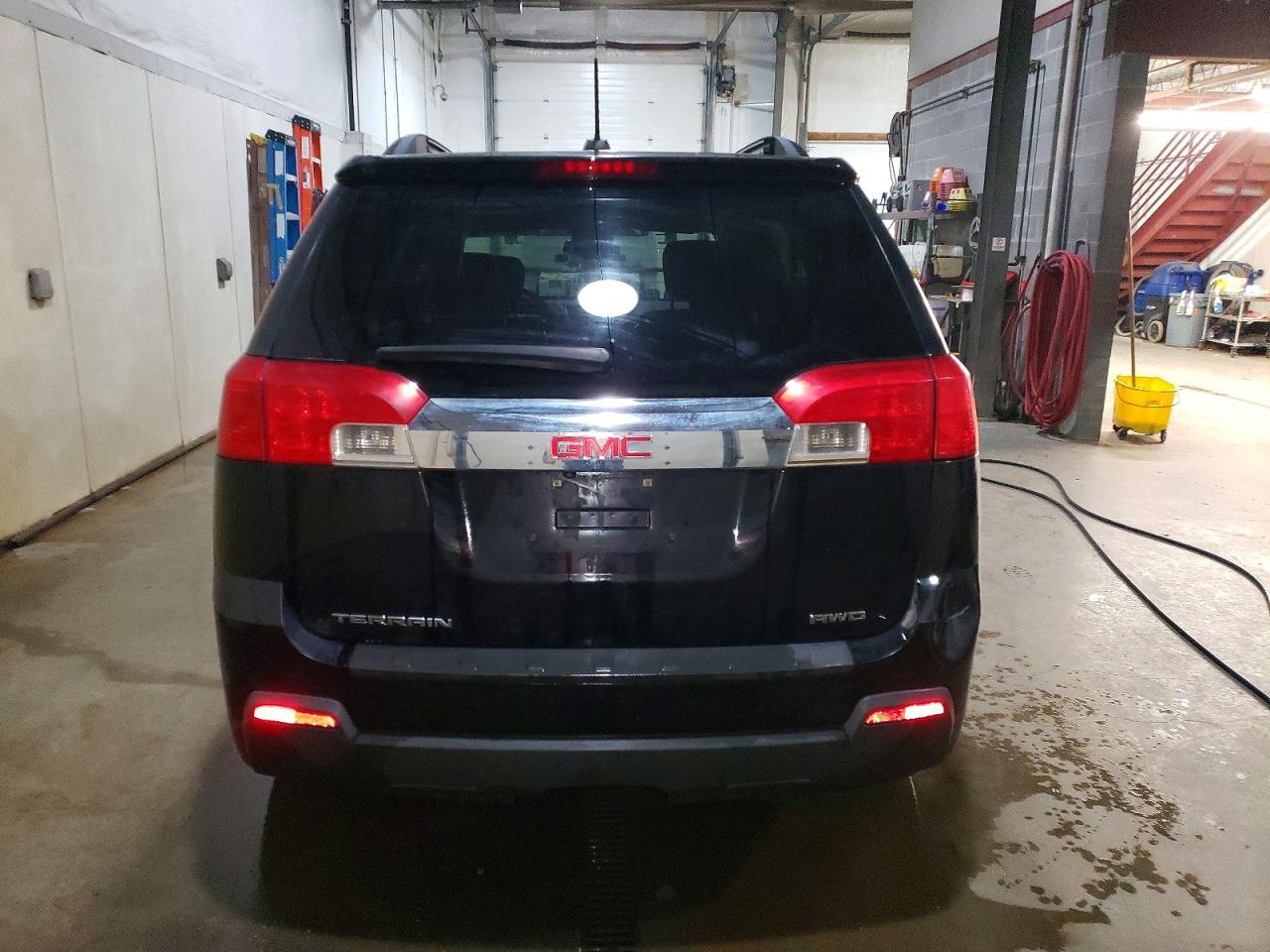 2015 GMC TERRAIN SLE photo 6