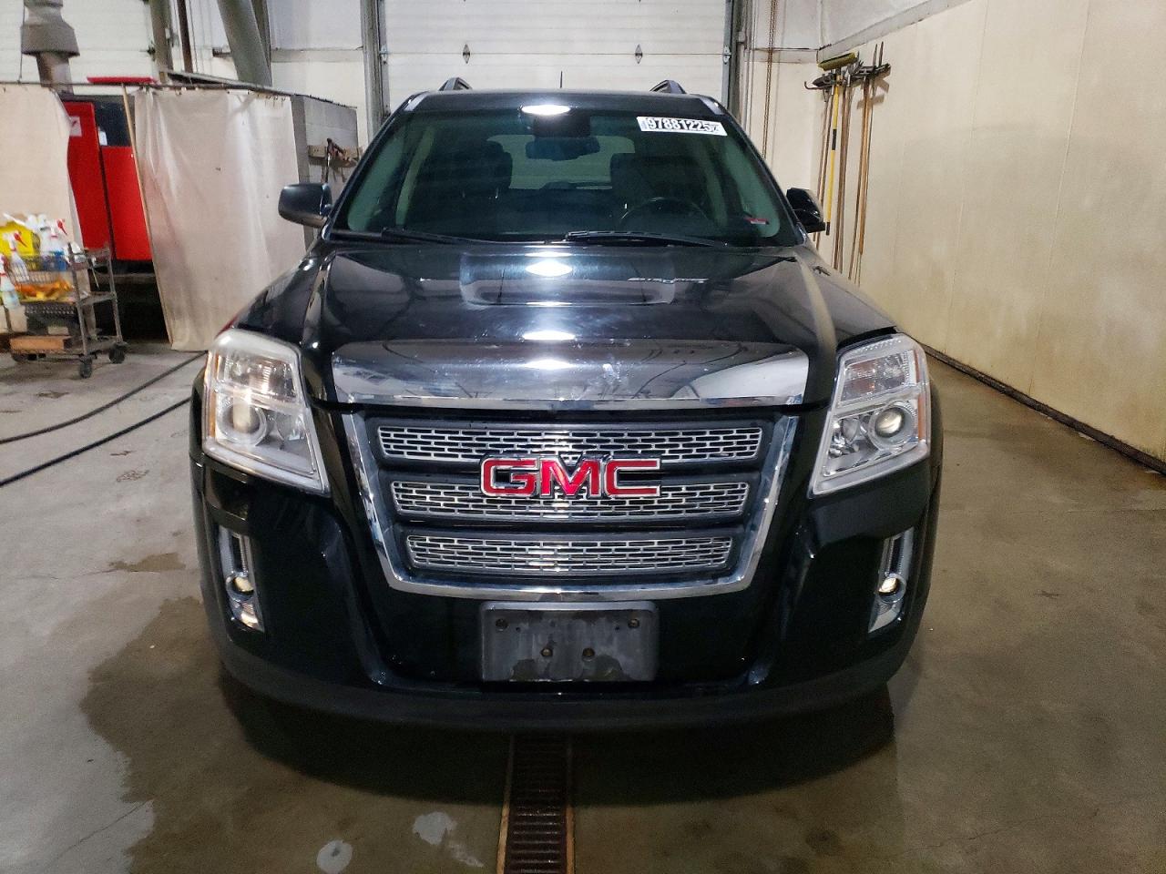 2015 GMC TERRAIN SLE photo 5