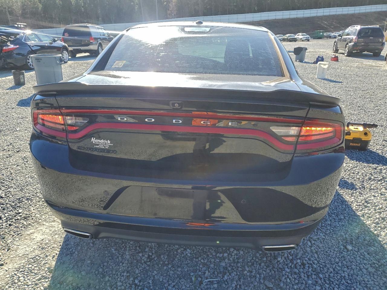 2018 DODGE CHARGER SXT photo 6