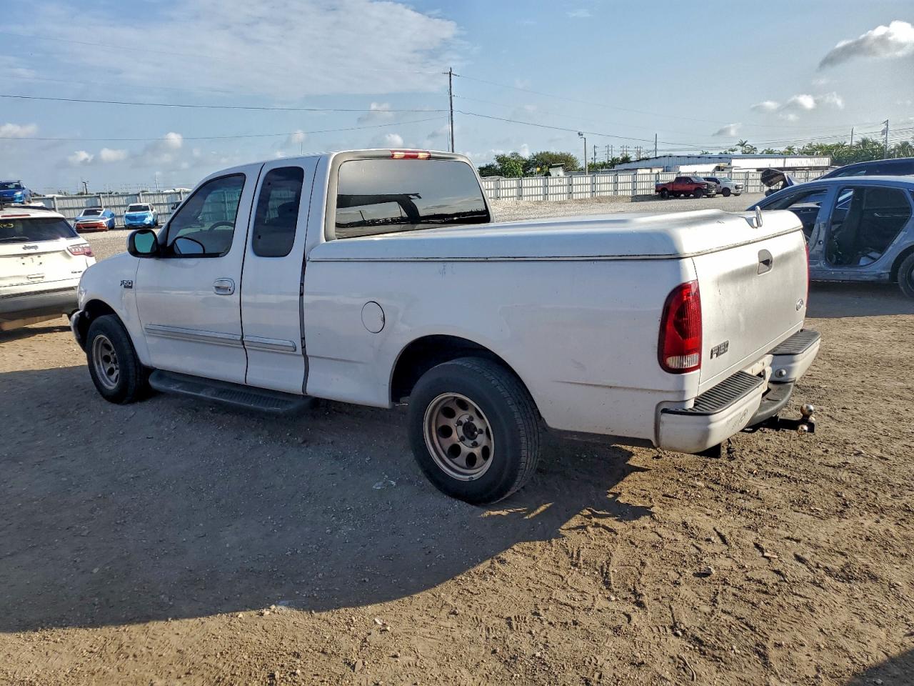 2000 FORD F150 photo 2