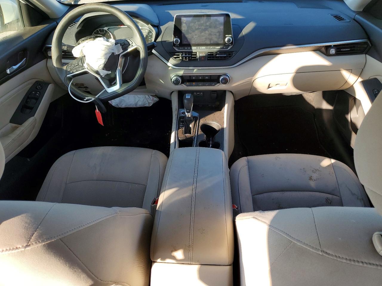 2019 NISSAN ALTIMA S photo 8
