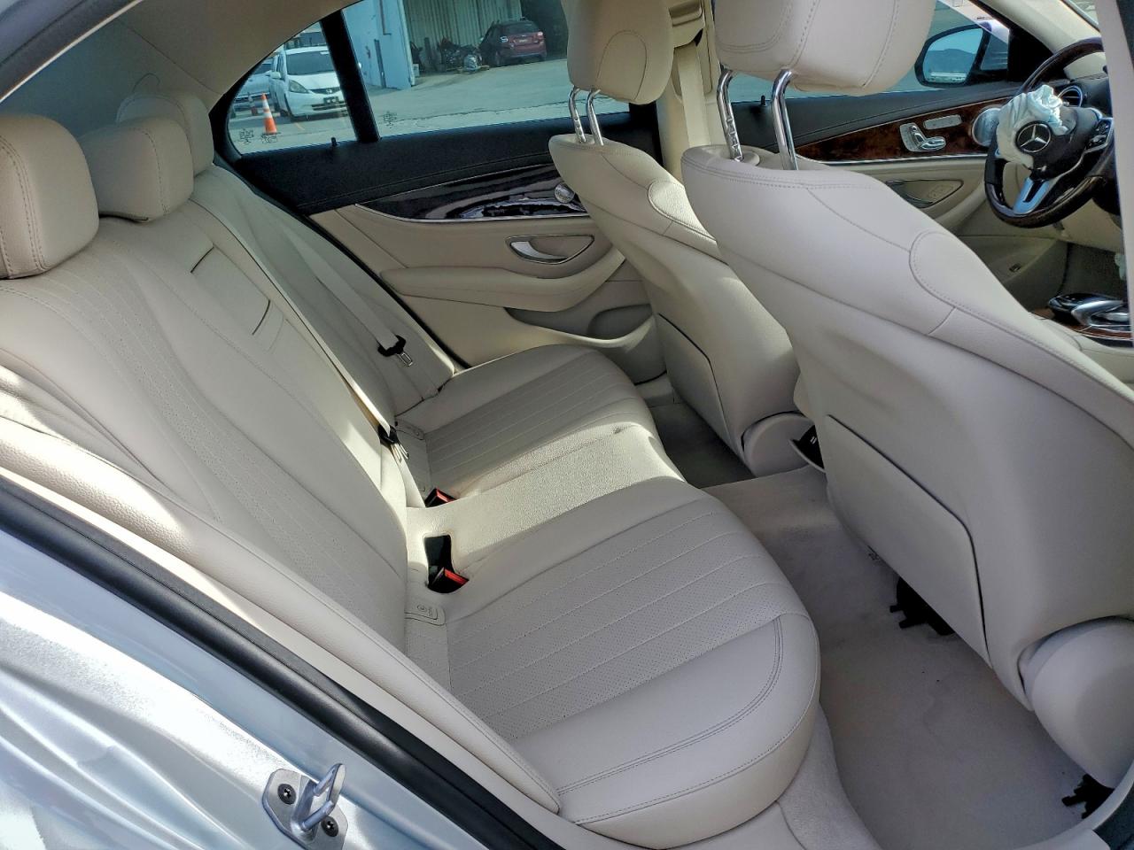 2020 MERCEDES-BENZ E 350 photo 10