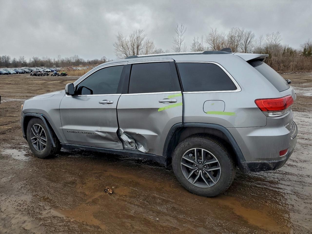 2019 JEEP GRAND CHEROKEE LAREDO photo 2