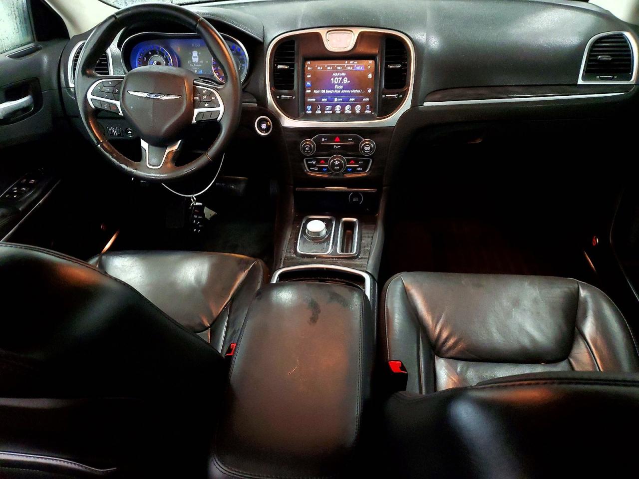 2016 CHRYSLER 300 LIMITED photo 8