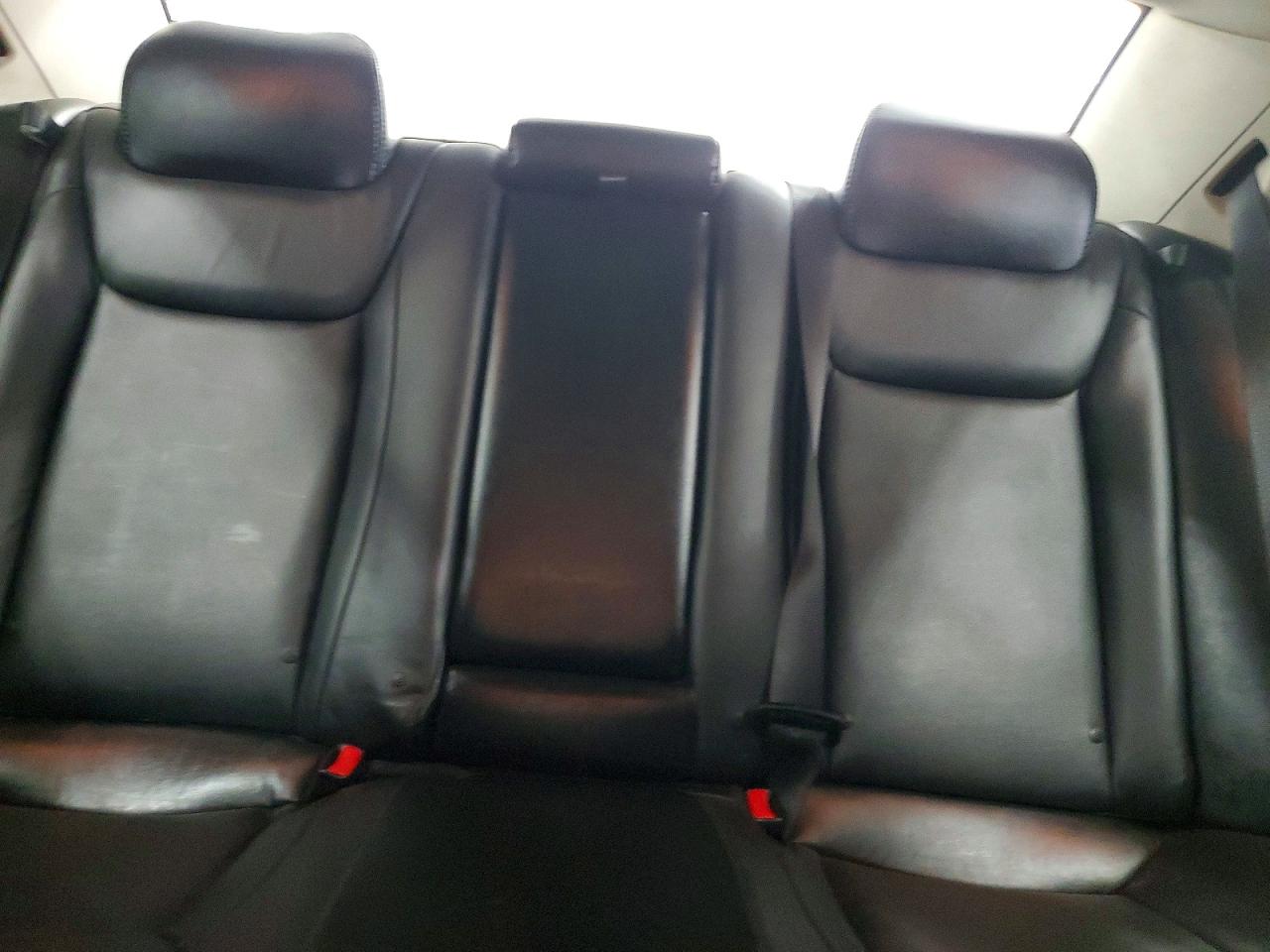 2016 CHRYSLER 300 LIMITED photo 10