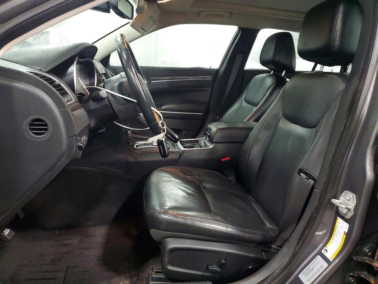 2016 CHRYSLER 300 LIMITED photo 7