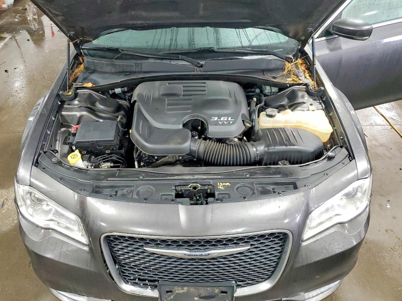 2016 CHRYSLER 300 LIMITED photo 12
