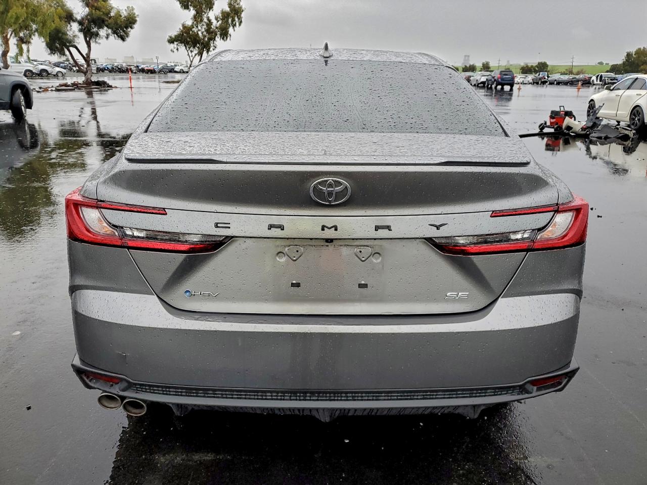 2025 TOYOTA CAMRY XSE photo 6