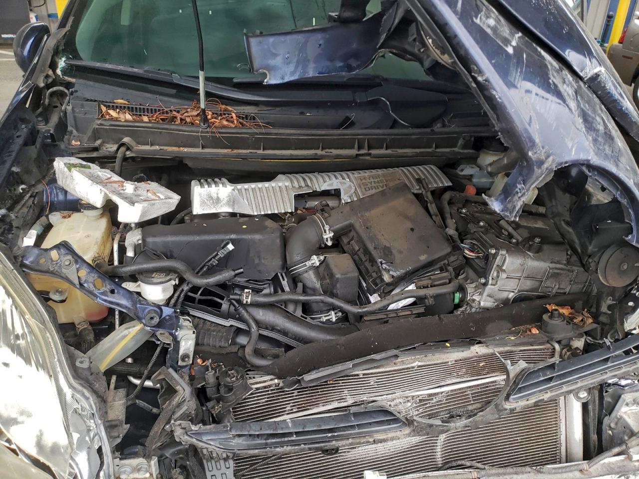 2014 TOYOTA PRIUS photo 11