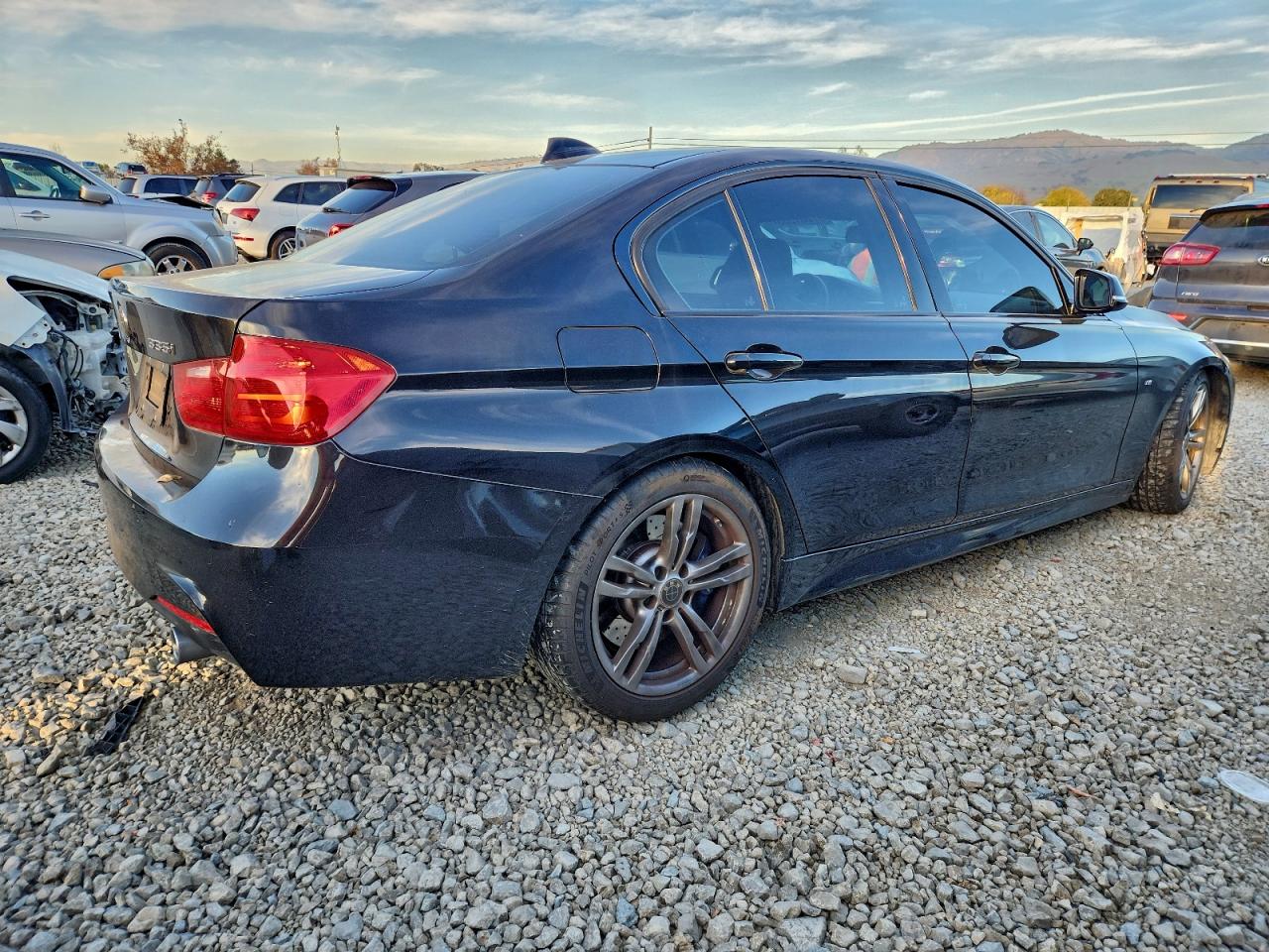 2015 BMW 335 XI photo 3