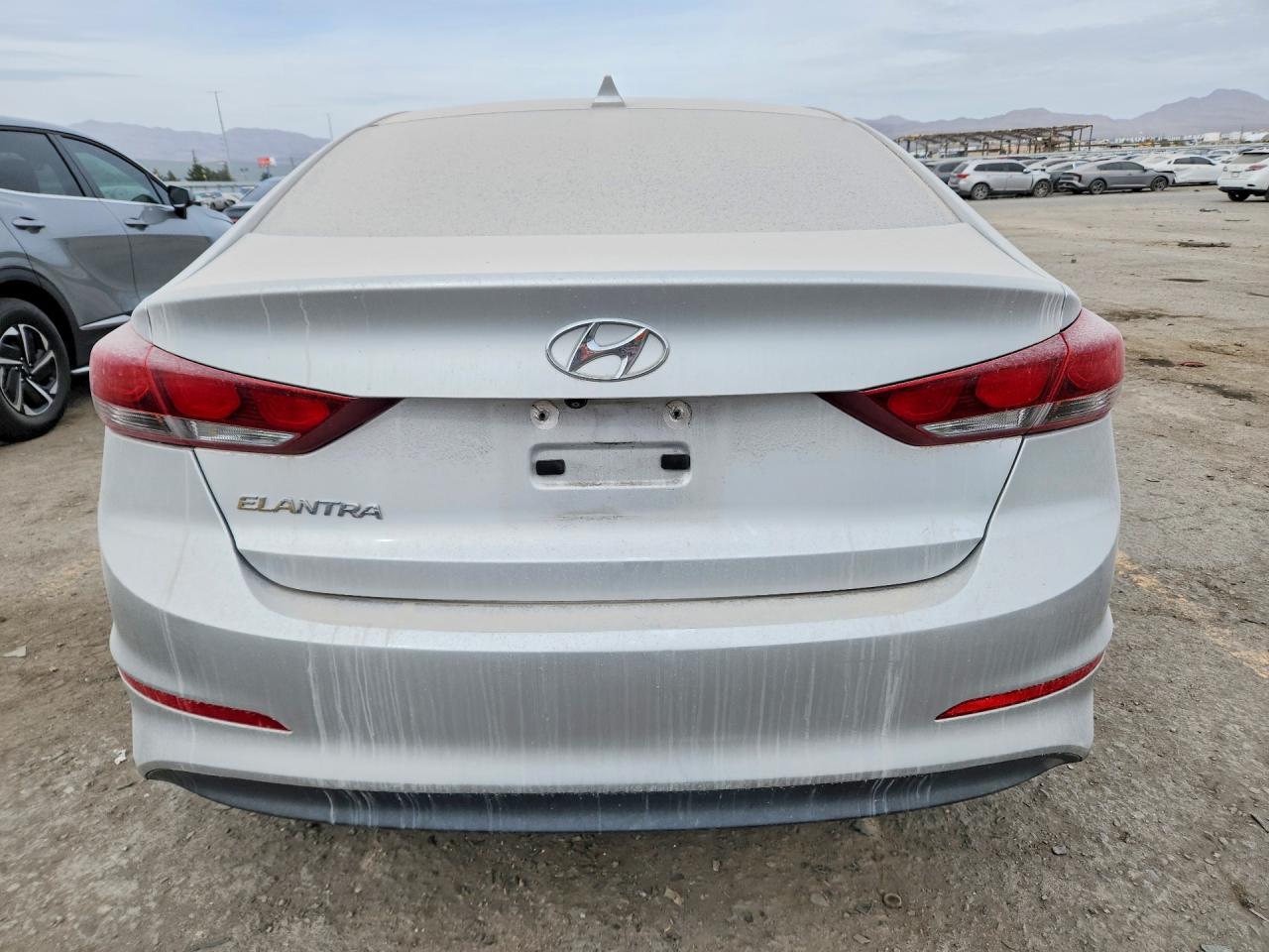 2018 HYUNDAI ELANTRA SEL photo 6