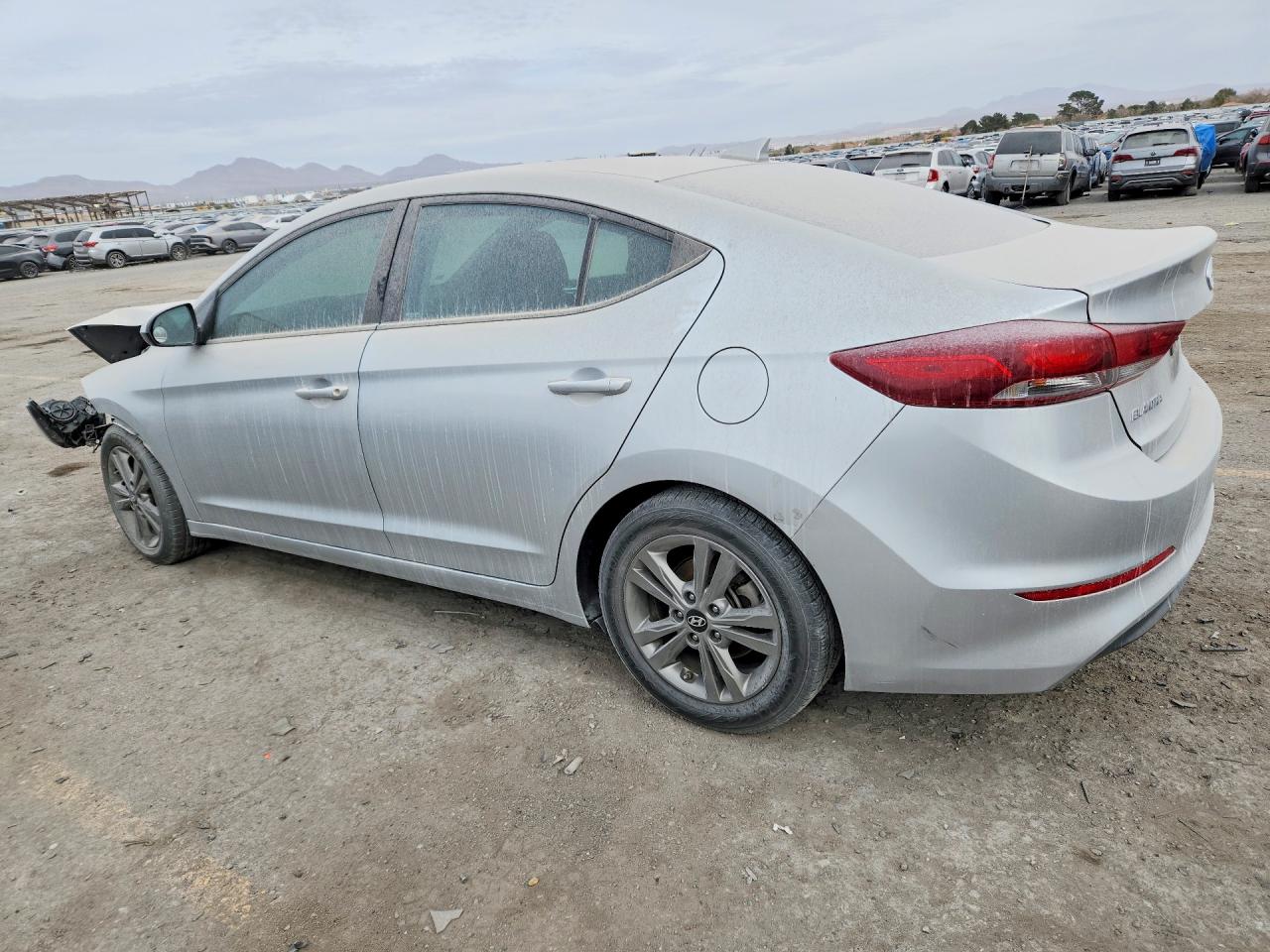 2018 HYUNDAI ELANTRA SEL photo 2