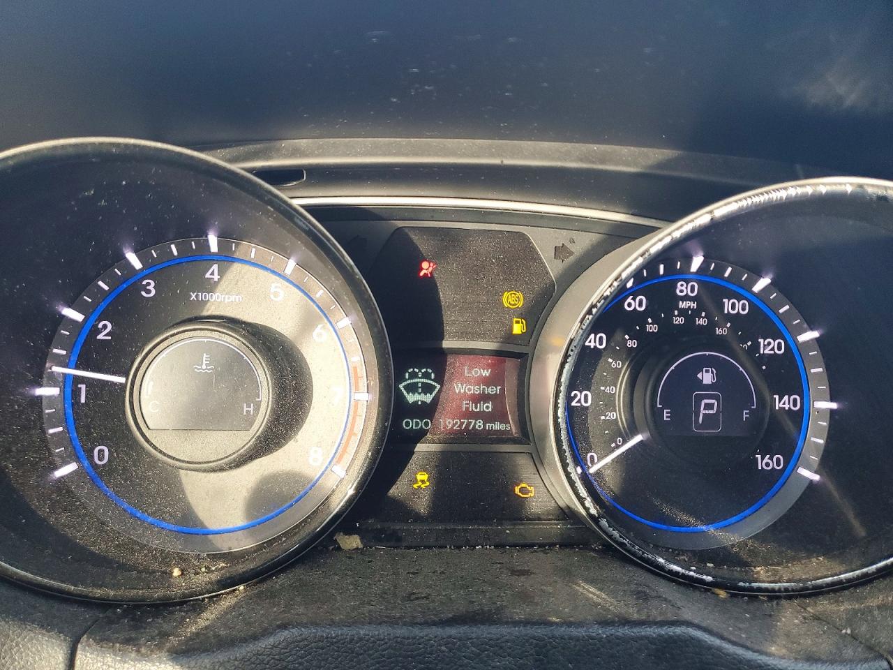 2014 HYUNDAI SONATA GLS photo 9