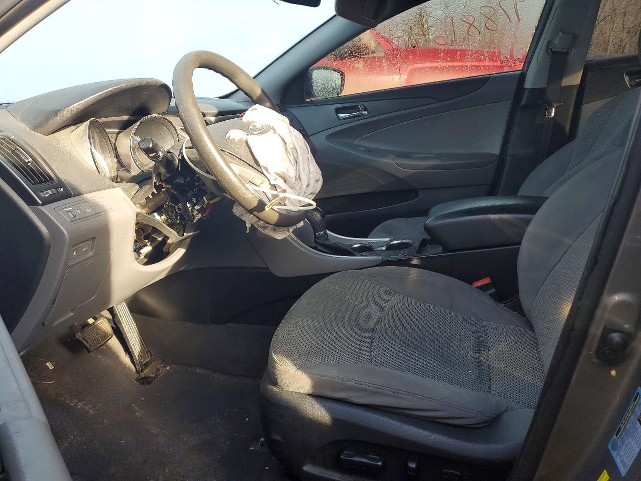 2014 HYUNDAI SONATA GLS photo 7
