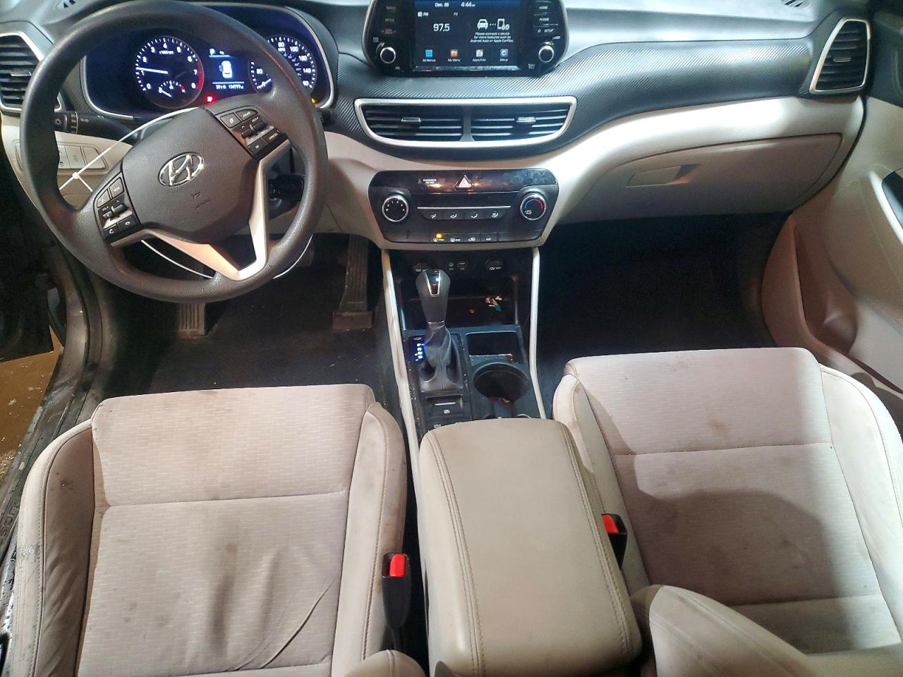 2020 HYUNDAI TUCSON SE photo 8