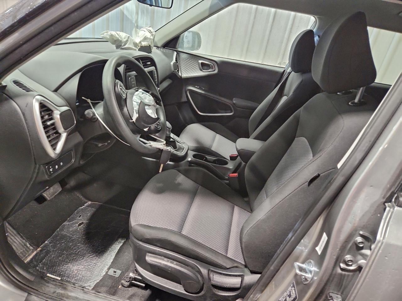 2025 KIA SOUL LX photo 7