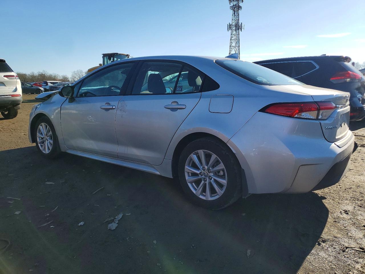 2025 TOYOTA COROLLA LE photo 2
