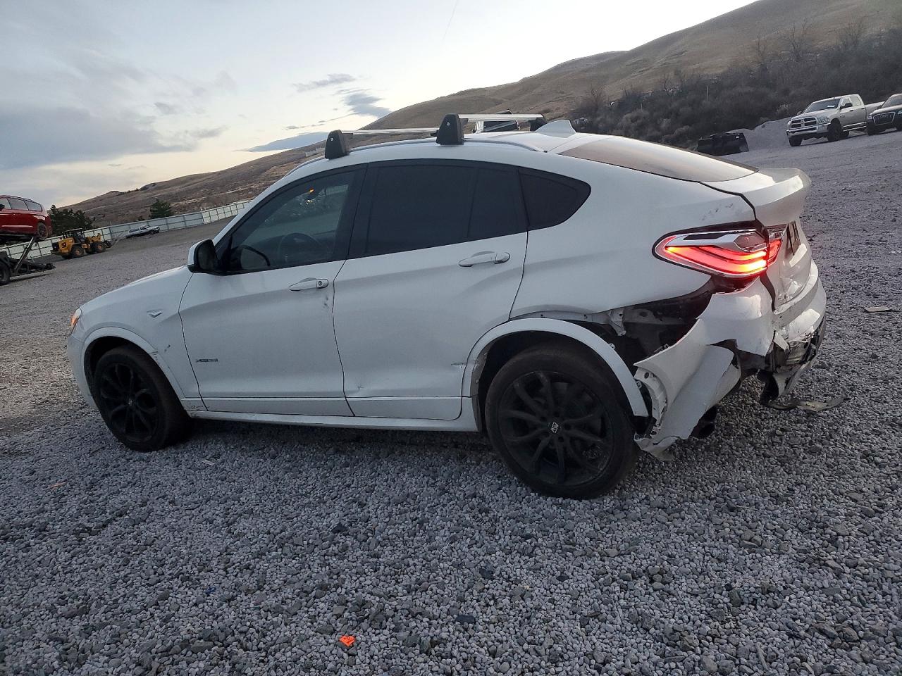 2016 BMW X4 XDRIVE35I photo 2