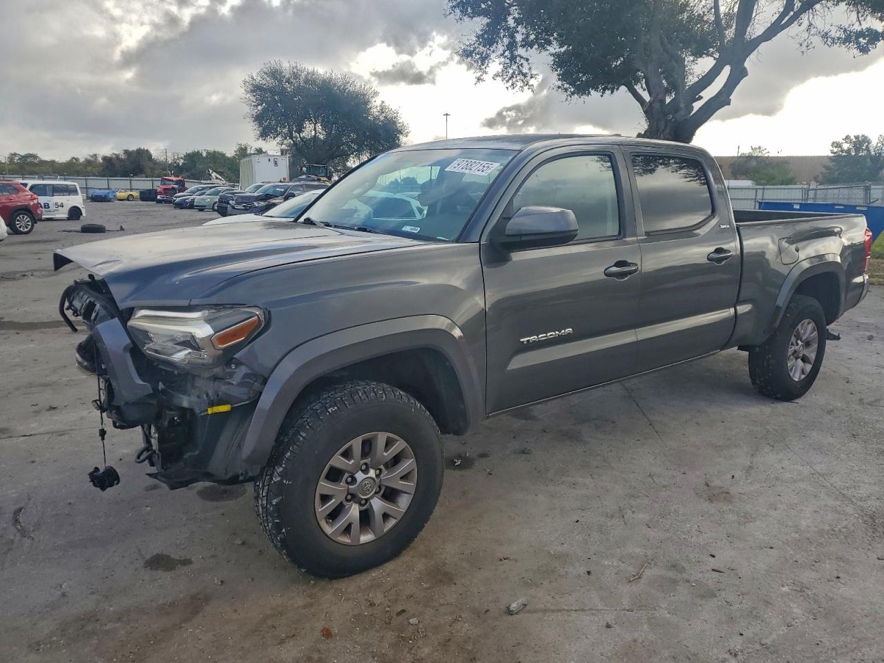 2017 TOYOTA TACOMA
