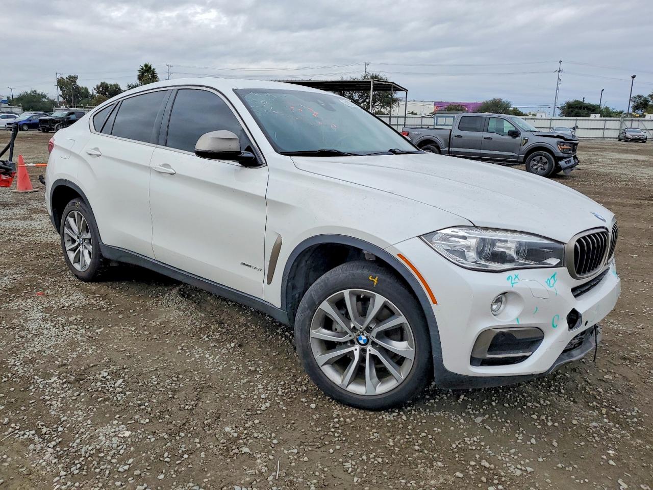 2017 BMW X6 XDRIVE35I photo 4