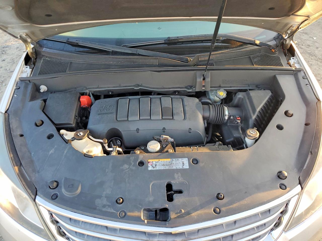 2014 CHEVROLET TRAVERSE LT photo 12