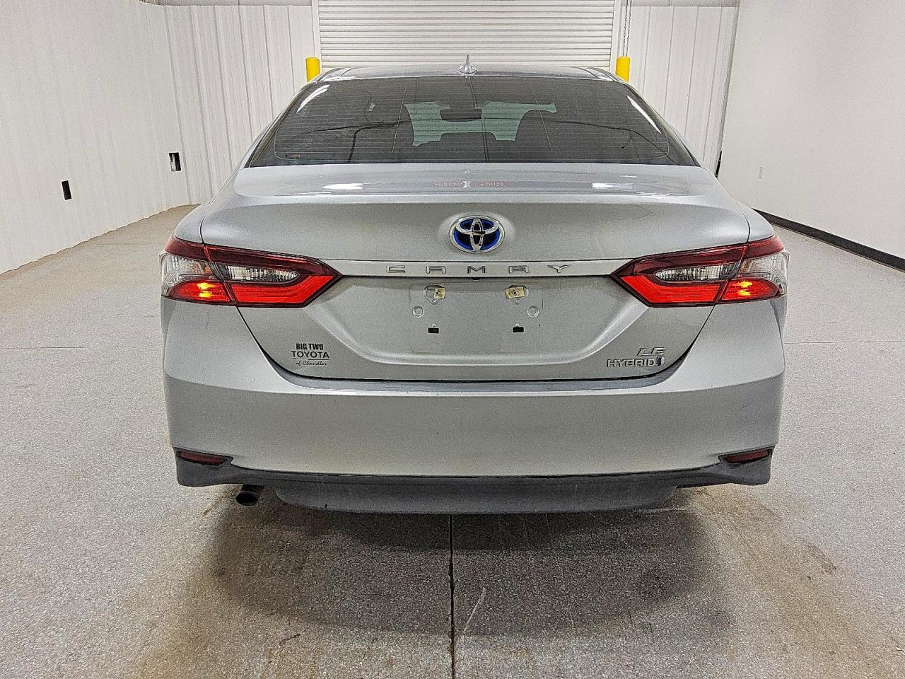 2022 TOYOTA CAMRY LE photo 6