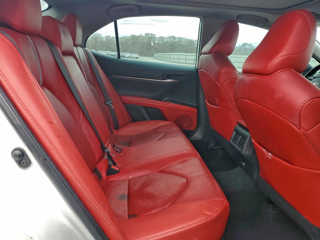 2020 TOYOTA CAMRY XSE photo 10
