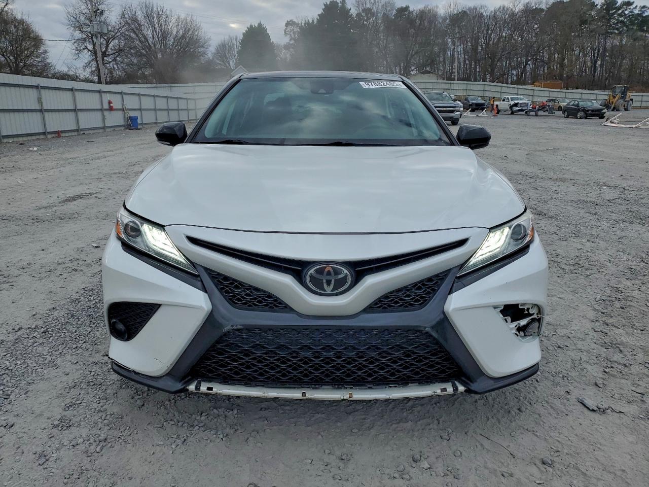 2020 TOYOTA CAMRY XSE photo 5