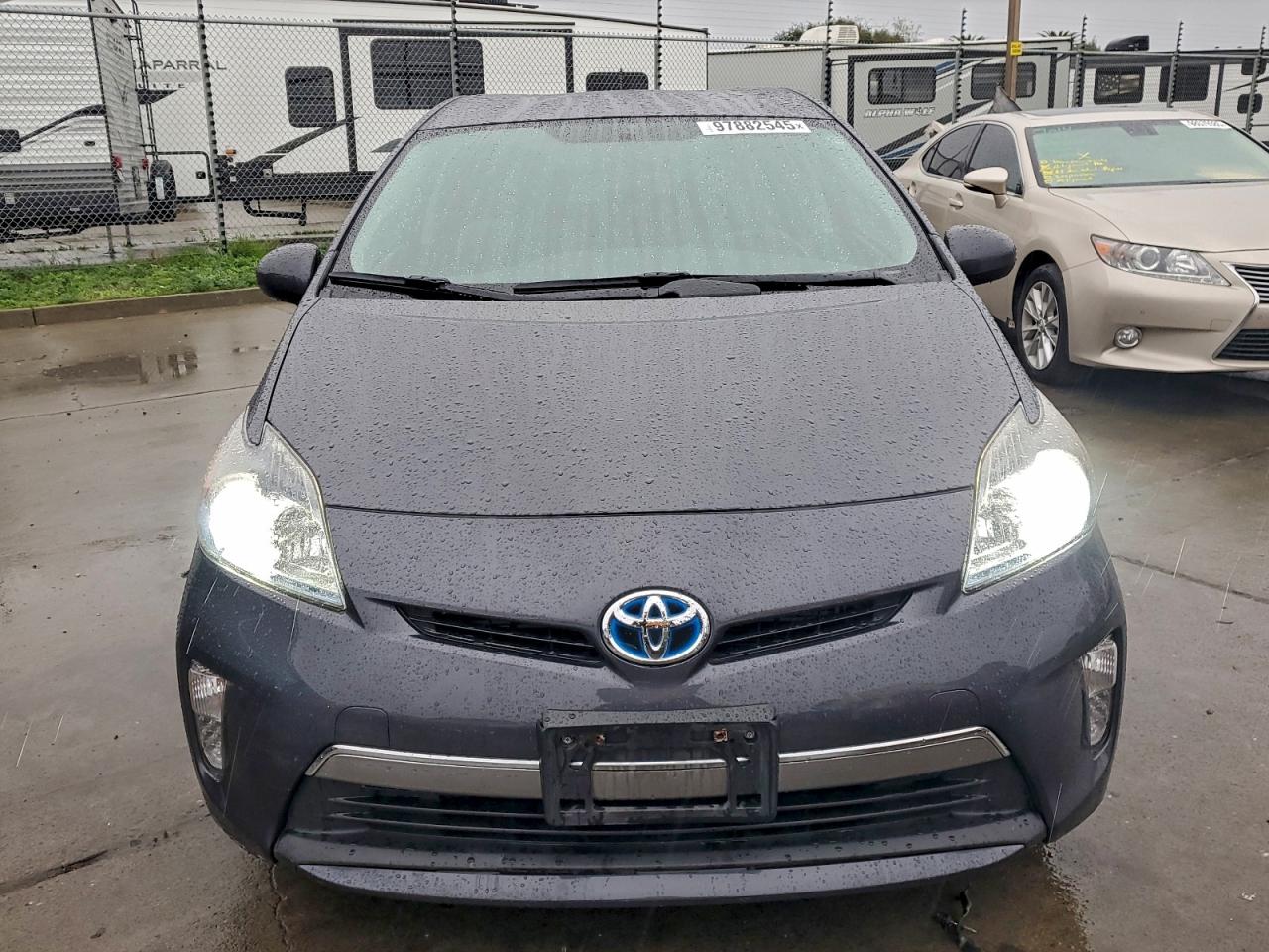 2014 TOYOTA PRIUS PLUG-IN photo 5
